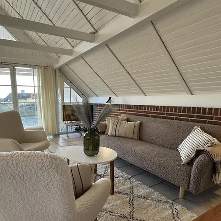 Edvard - 400m From The Sea By Interhome